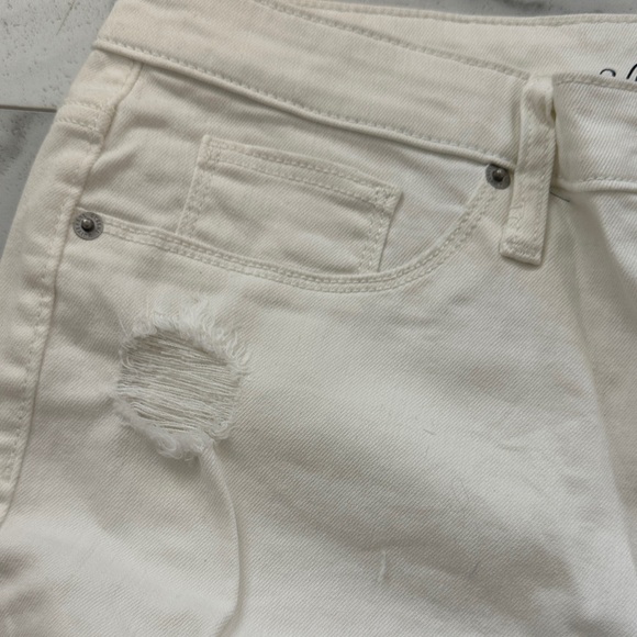 Universal Thread White Ripped Skinny Jeans - Picture 4 of 7